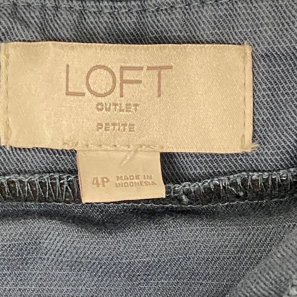 Loft Outlet Mini Skirt with Pockets Size 4P - Picture 9 of 11